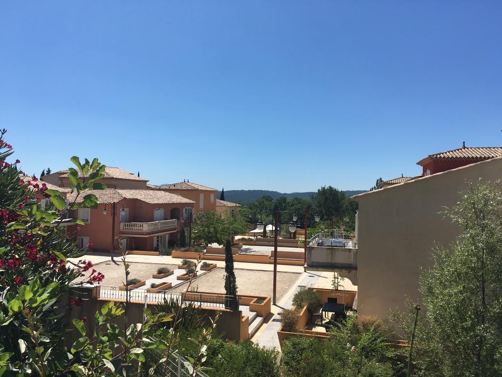 Appartement Dans Residence - Le Domaine De Camiole Callian  Zewnętrze zdjęcie