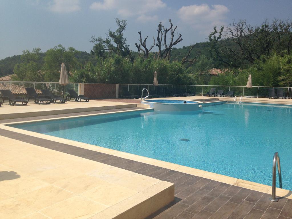 Appartement Dans Residence - Le Domaine De Camiole Callian  Zewnętrze zdjęcie