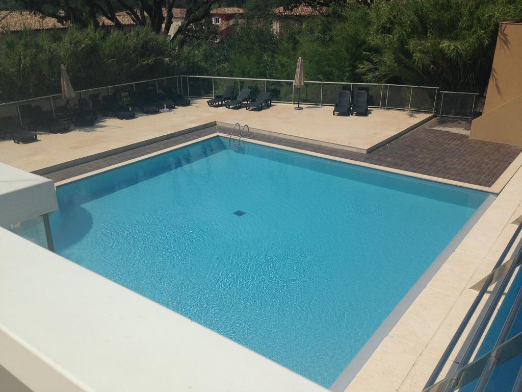 Appartement Dans Residence - Le Domaine De Camiole Callian  Zewnętrze zdjęcie